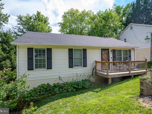 28 E E St, Brunswick, MD 21716
