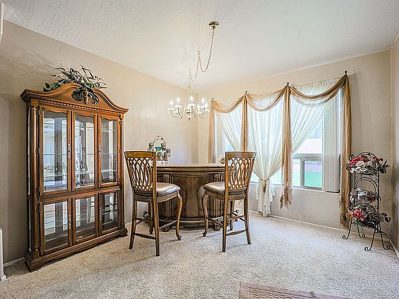 3rd image of 2511 S Jefferson