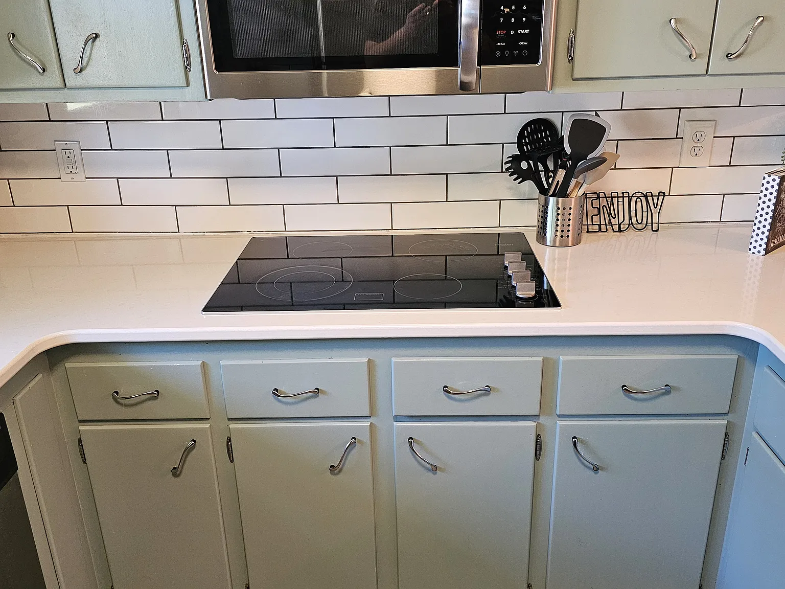 4 bed, 2100 sqft, $3,500 — Photo 4