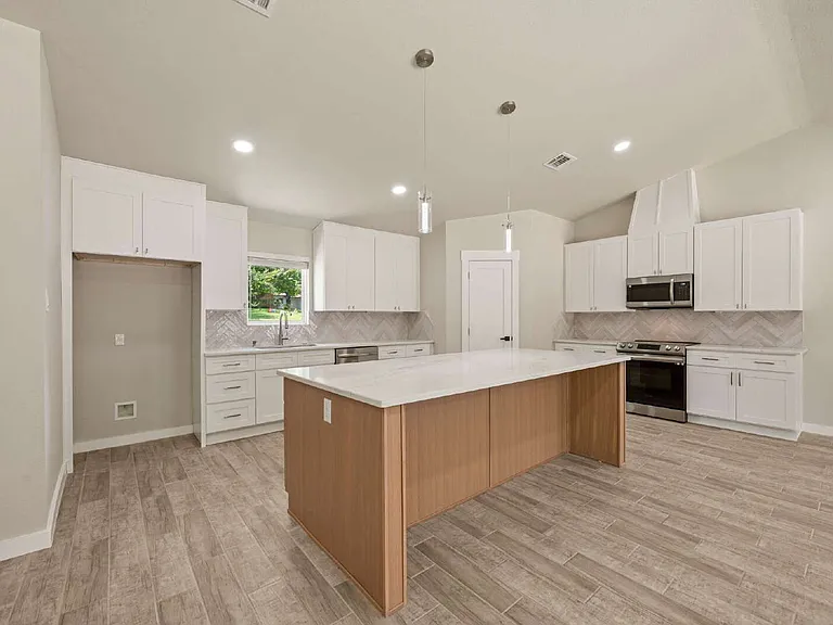 7301 Jo Will St — Photo 10
