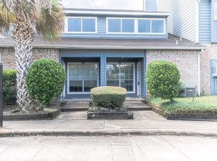 2323 Fairwind Rd APT 103, Houston, TX 77062