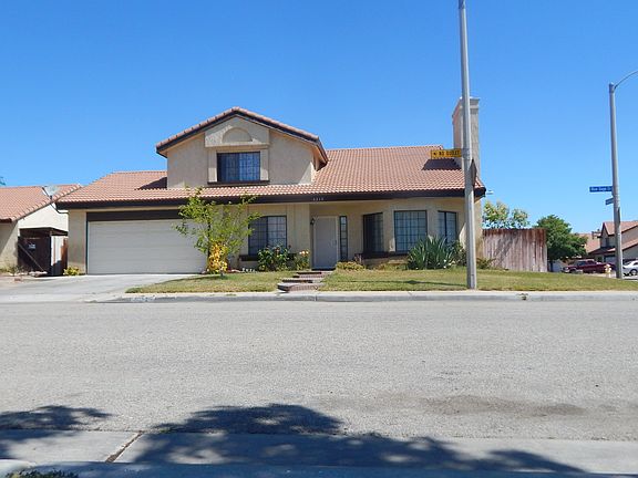 3rd image of 5215 Blue Sage Dr