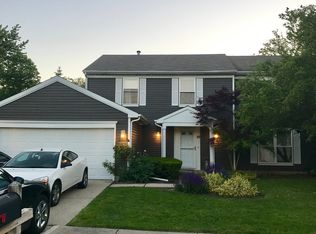 69 Woodridge Ln, Buffalo Grove, IL