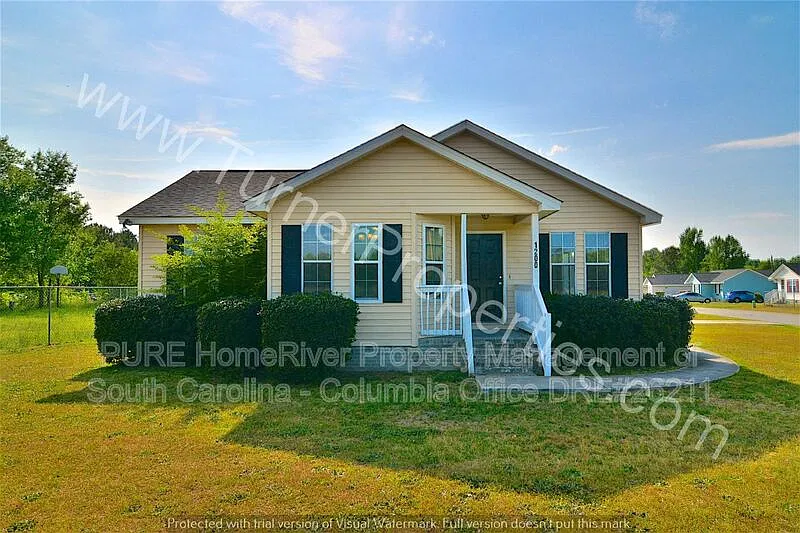 3 bed, 2.0 bath, 1209 sqft, $1,350 — Photo 2