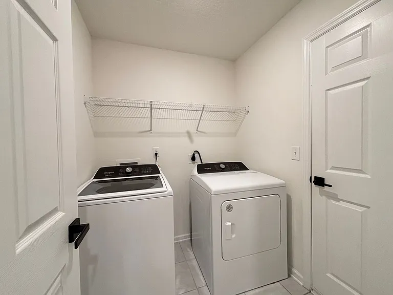 2894 Windsor Lakes Way — Photo 16