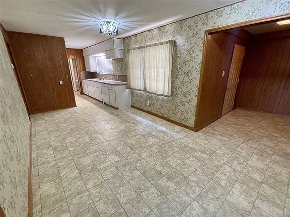 3rd image of 3311 County Road 890