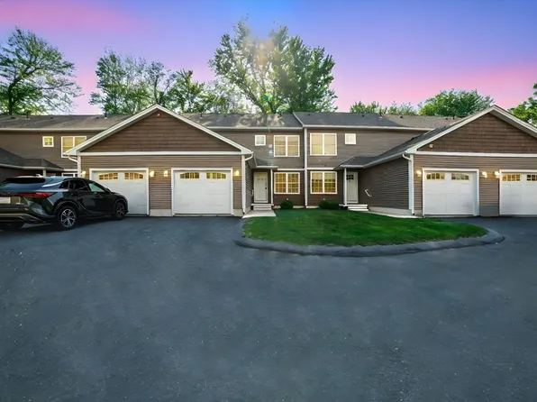 2 Sabrina Way #C, Agawam, MA 01001