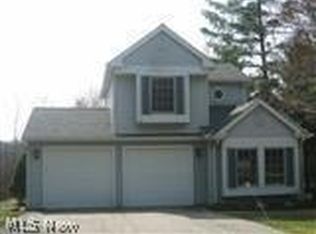 260 S Oval Dr #1, Chardon, OH 44024