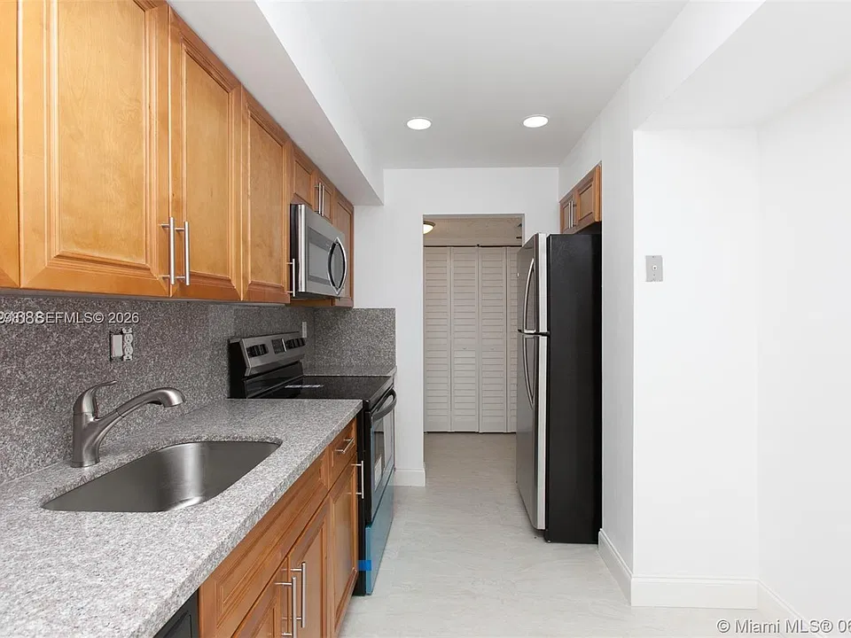 3821 Environ Blvd #107