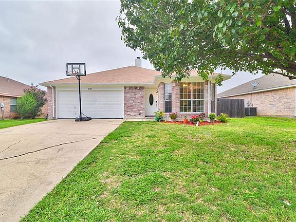 2nd image of 2128 Southwood Trl