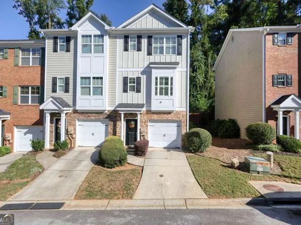 3052 Lauren Parc Rd, Decatur, GA 30032