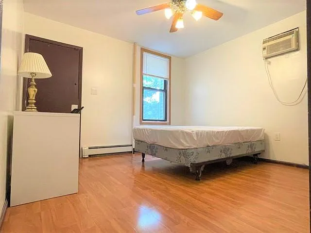 812 Pavonia Ave #1 — Photo 9