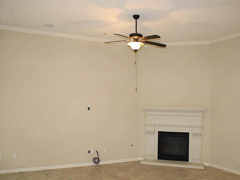 21911 Avalon Queen Dr — Photo 6