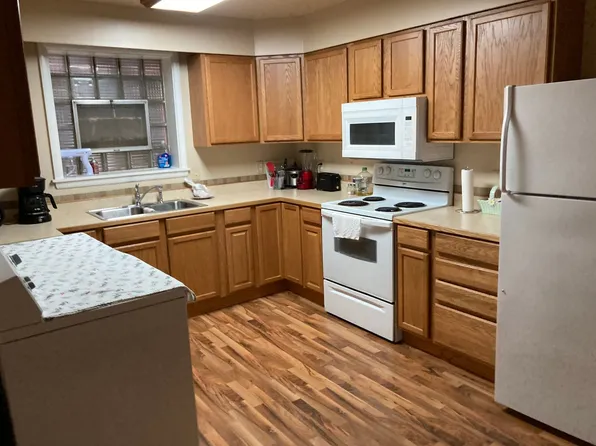 408 E Main St, Mandan, ND 58554