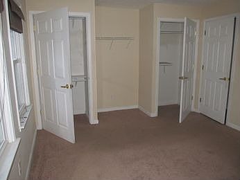 2nd image of 31 Loraine Ct