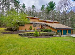 110 Patch Meadow Ln, Carlisle, MA 01741