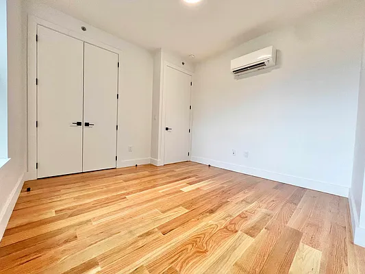 Rented by ERNY LLC | media 26