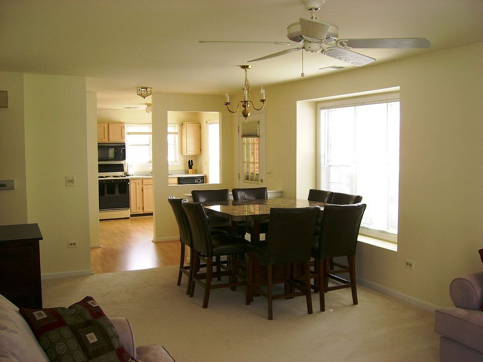 Open and inviting floorplan