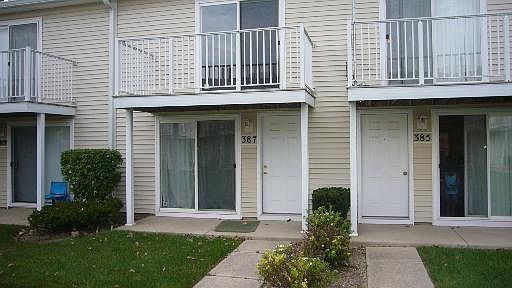 1st image of 387 Meadow Green Ln Unit 387