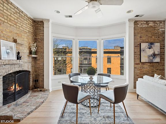 2nd image of 805 W Buckingham Pl #3E