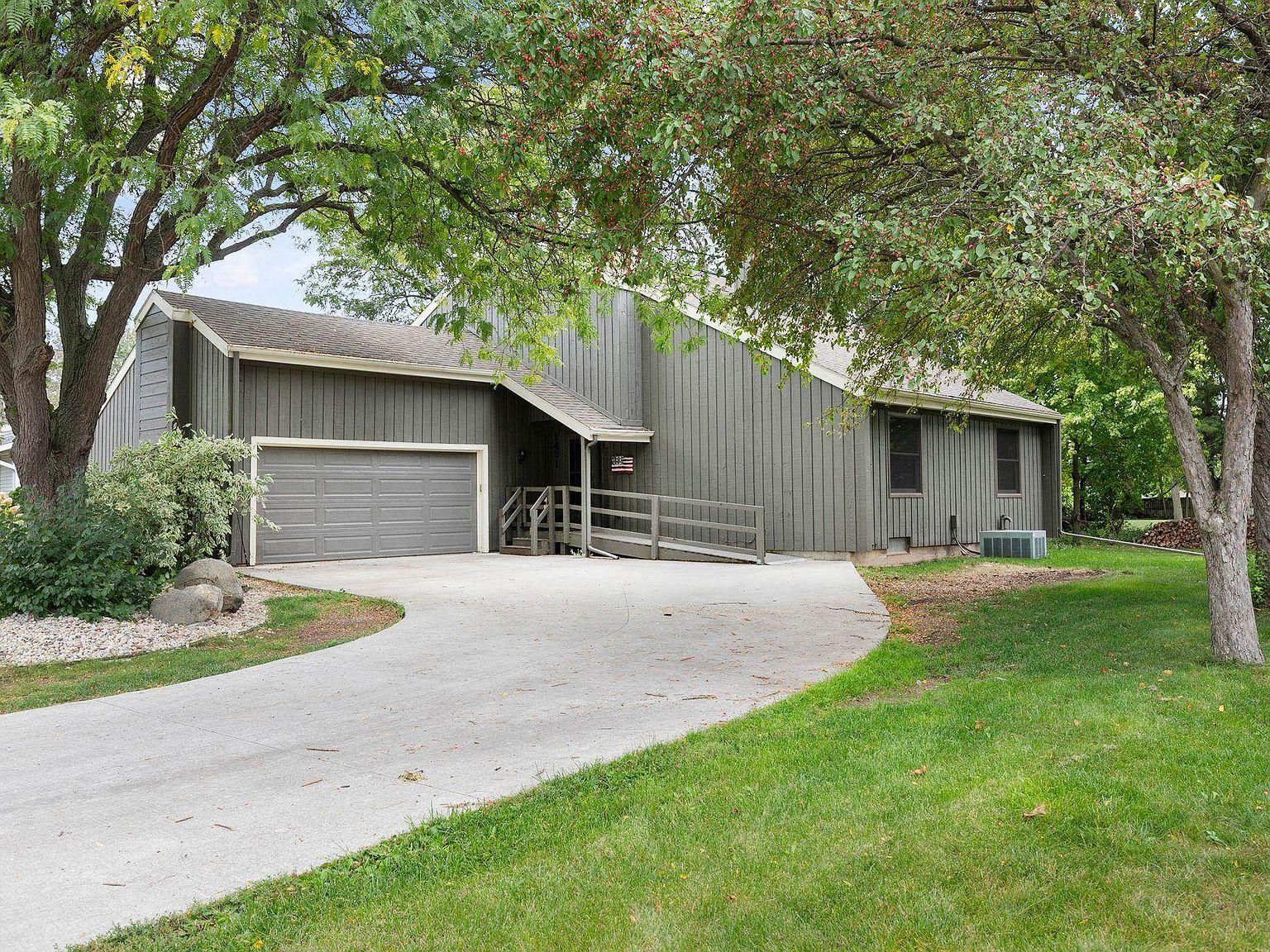 1421 Eugene St, Menasha, WI 54952 Zillow