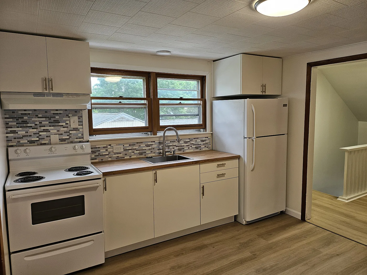 2 bed, 900 sqft, $1,400 — Photo 1
