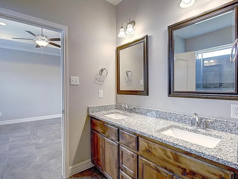 7530 Sable Creek Dr — Photo 12