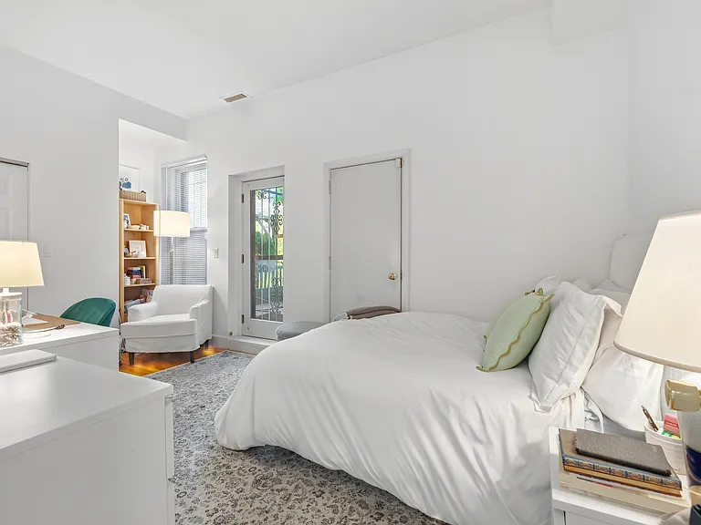 45 Rutland St #2 — Photo 9