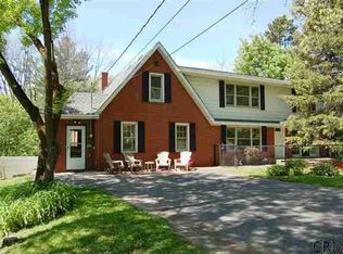 33 Old Troy Rd, East Greenbush, NY 12061