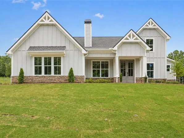 77 Maney Dr, Statham, GA 30666