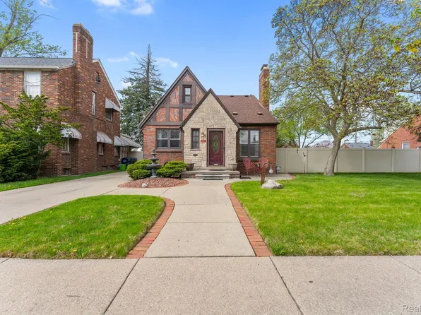 1096 Riverbank St, Lincoln Park, MI 48146