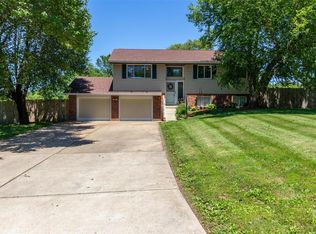 832 Brice Dr, Festus, MO 63028