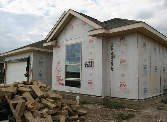 3rd image of 6211 Serpentine Dr