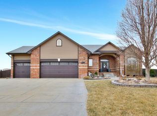 1261 N Forestview Ct, Wichita, KS 67235