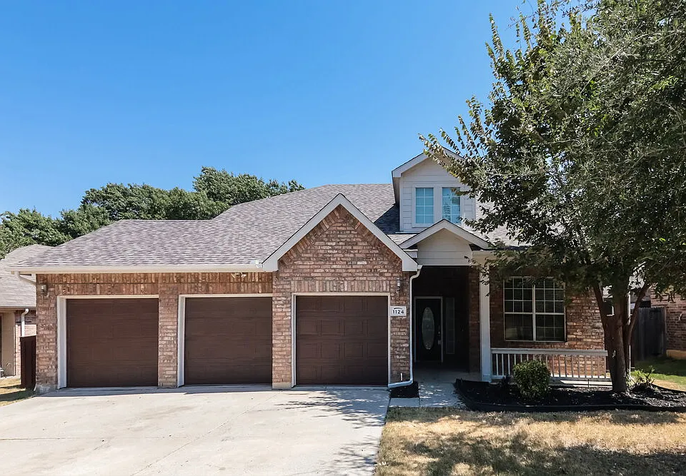 1124 Golden Eagle Ct