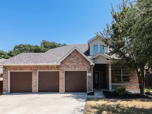 1124 Golden Eagle Ct, Aubrey, TX 76227