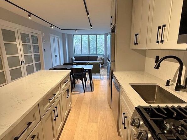 2939 Van Ness St NW APT 838