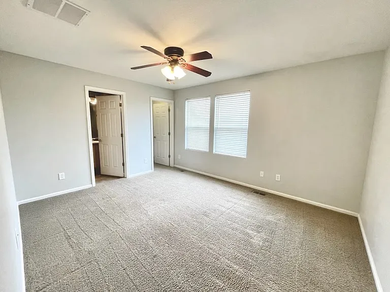 368 Smith Cir — Photo 8