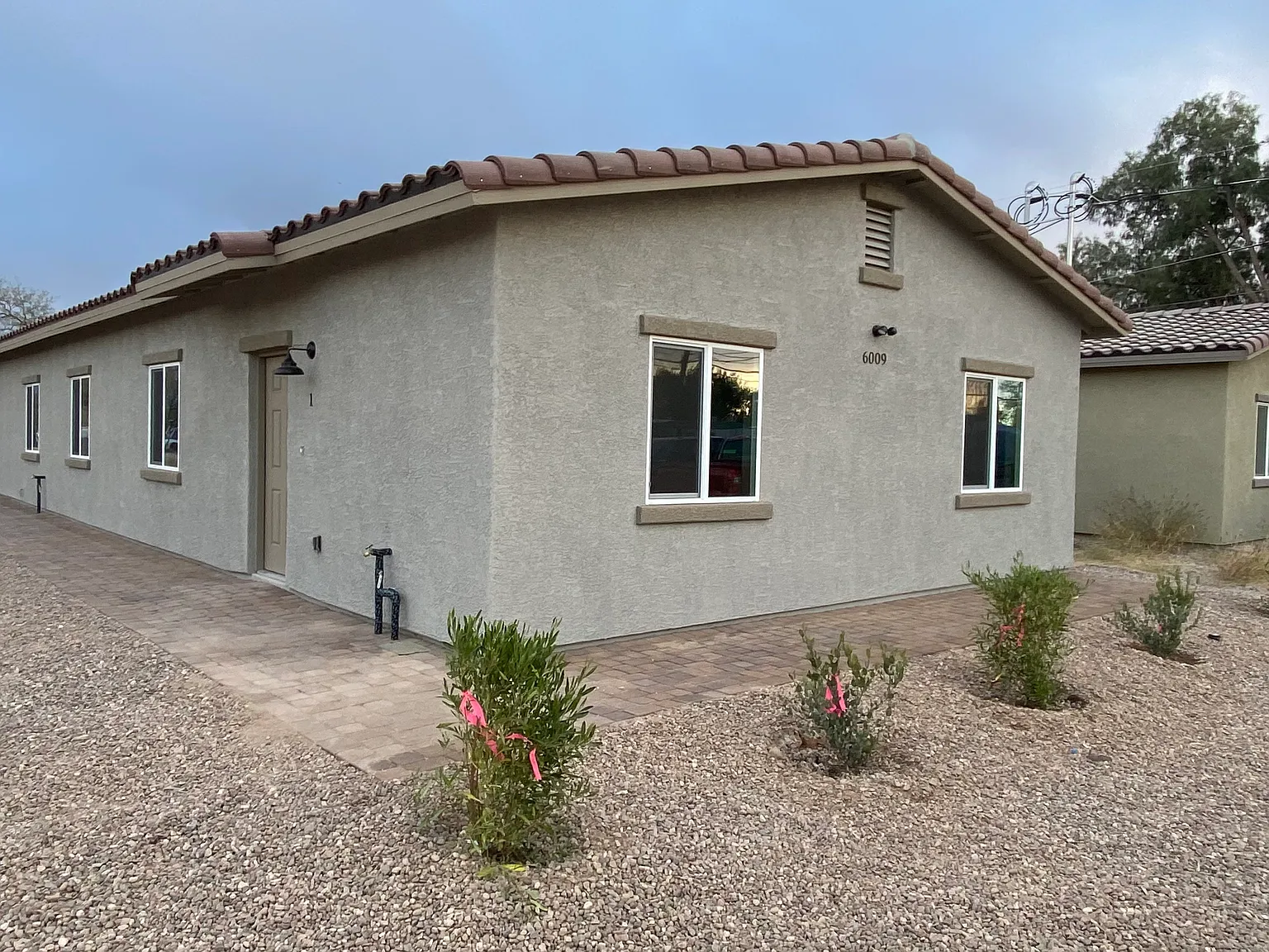 2 bed, $1,400 — Photo 2