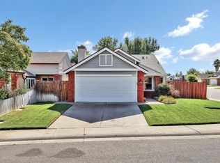 8121 Montevina Dr, Sacramento, CA