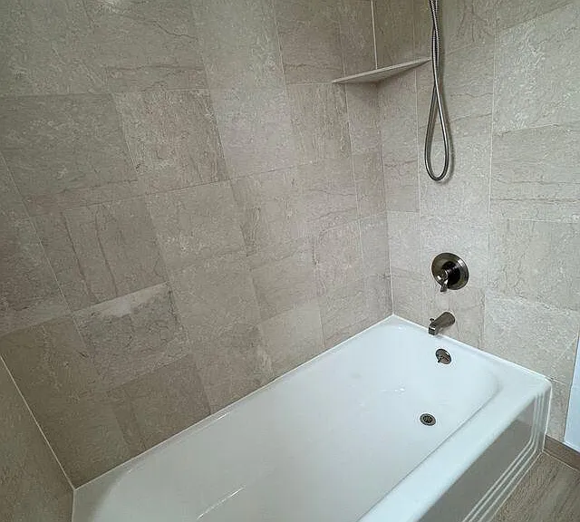 25 W Elm St #40 — Photo 20