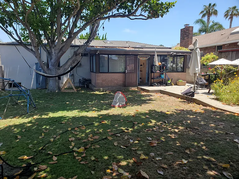 4747 Saratoga Ave — Photo 13