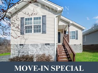 509 Denny Rd, Greensboro, NC 27405