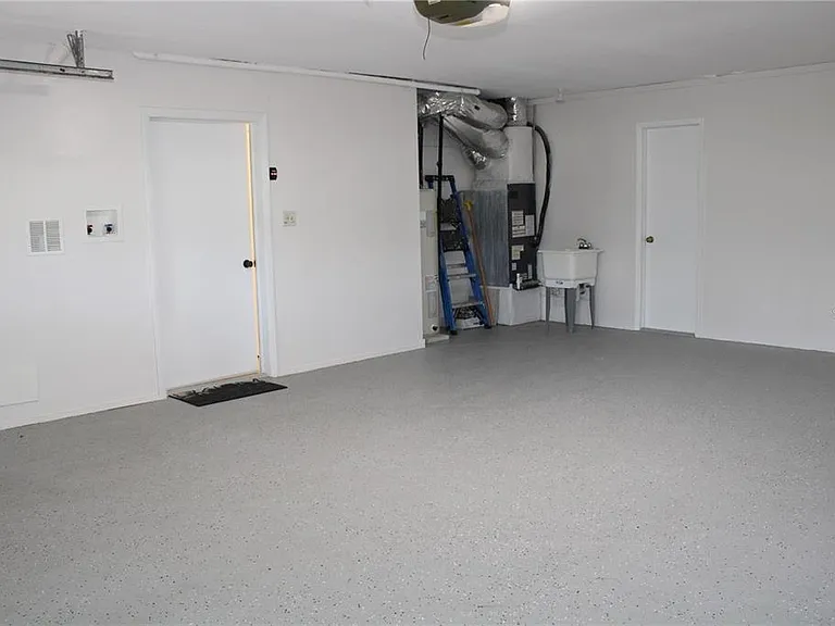 5828 Oakhurst Dr — Photo 29
