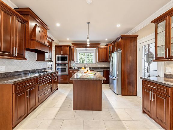 5th image of 6087 McKee St