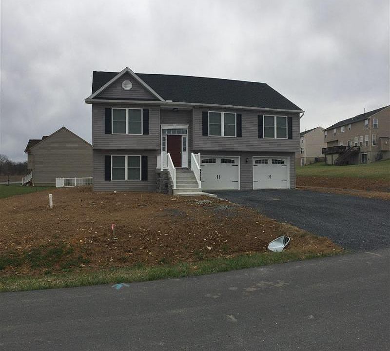 2nd image of 1003 Shelby Ave