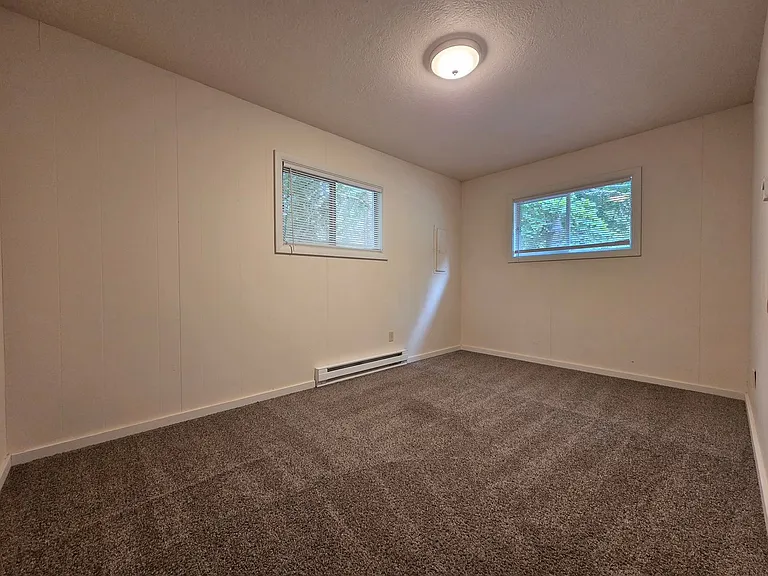 711 83rd Ave SW — Photo 5
