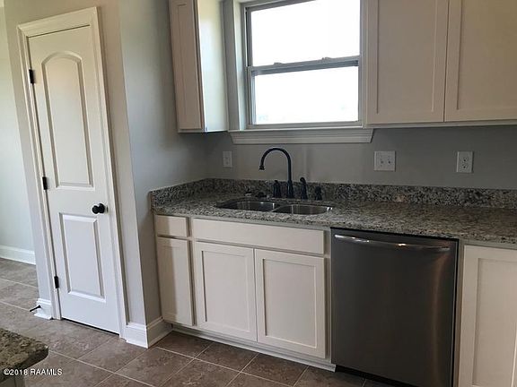 5th image of 501 Bay Meadow Dr