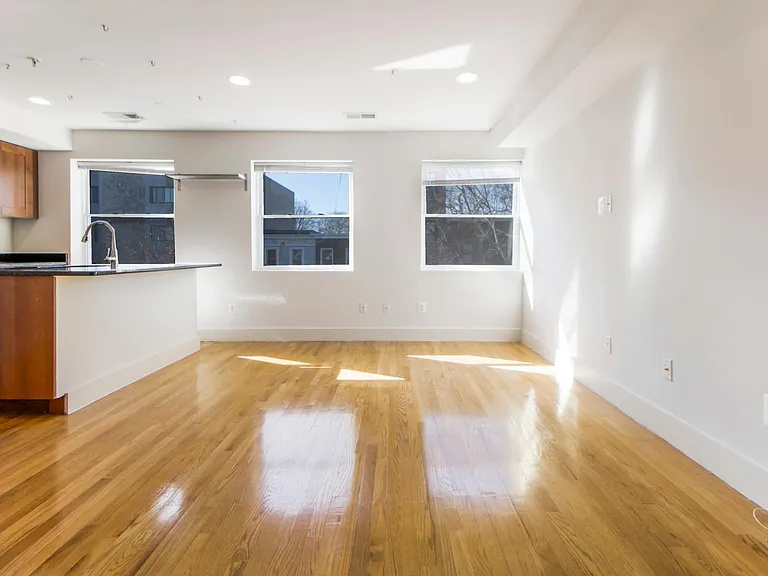 1310 K St SE #204 — Photo 7