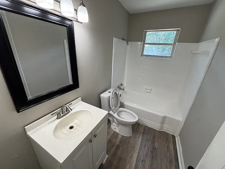 2059 Hillsborough St — Photo 7